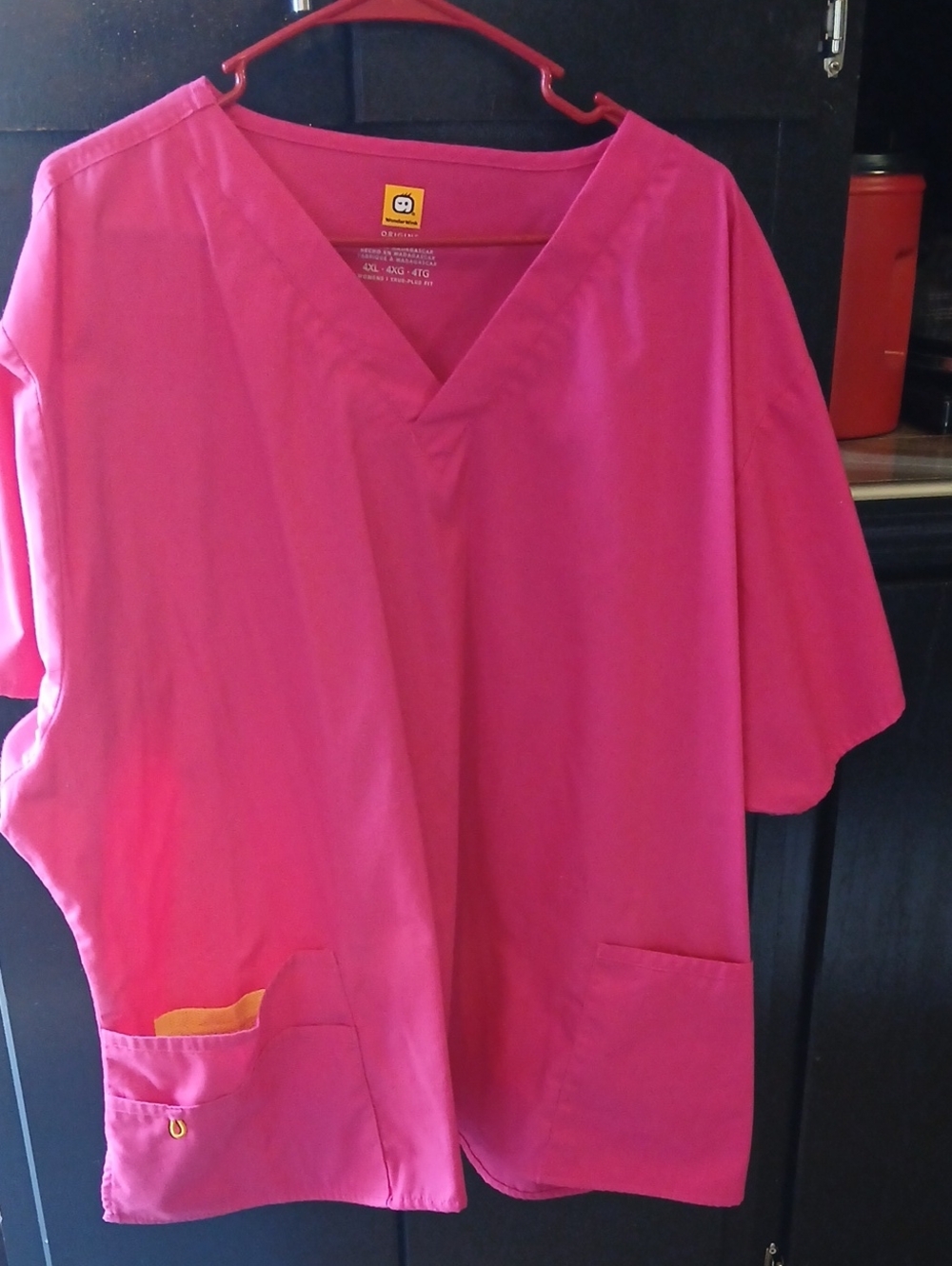 WonderWink Women’s Hot Pink V-Neck Scrub Top